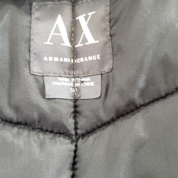 Armani Exchange Puffer Vest with detachable hood - Picture 3 of 3